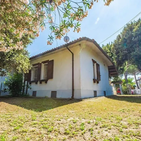 3-zi-fehaus, Im Erdgeschoss, Mit Grossem Garten, Grill Und Klimaanlage