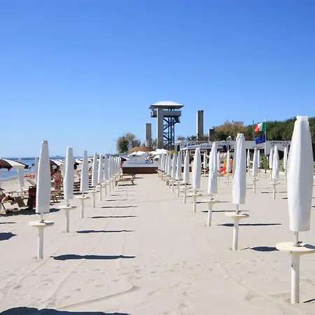 3-zi-fehaus, Im Erdgeschoss, Mit Grossem Garten, Grill Und Klimaanlage Lido di Volano