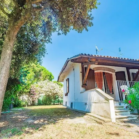 3-zi-fehaus, Im Erdgeschoss, Mit Grossem Garten, Grill Und Klimaanlage